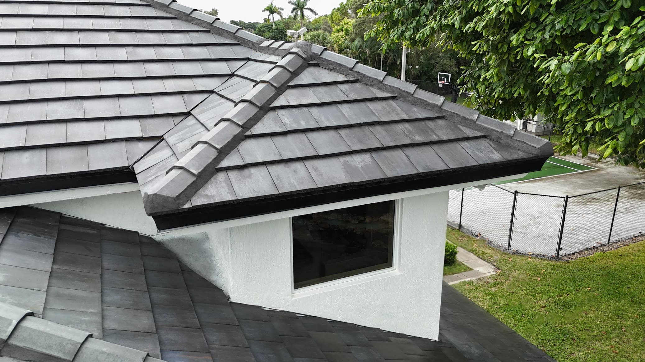 Close up detail of Westlake solar roof tiles showing surface and coursing